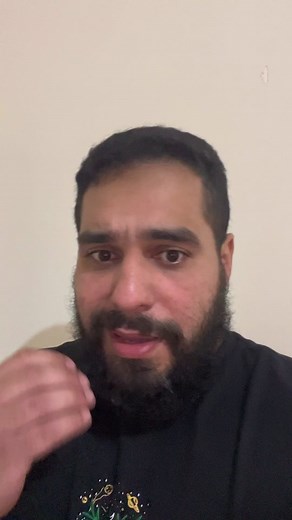 Fashion and Costume Trends in Stylish Clips