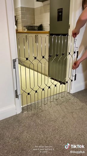 DOG-G8 Plus: Concertina Safety Gate for Dogs