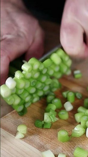 How to Cut Green Onions