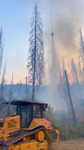 When aircraft drop water or retardant, it doesn’t put the fire out on its own. These drops help slow the flames and cool hot spots so crews on the ground can safely build firelines and work together to stop the fire from spreading. It takes both the air and ground efforts, working together, to get the job done. | My Wildfire World