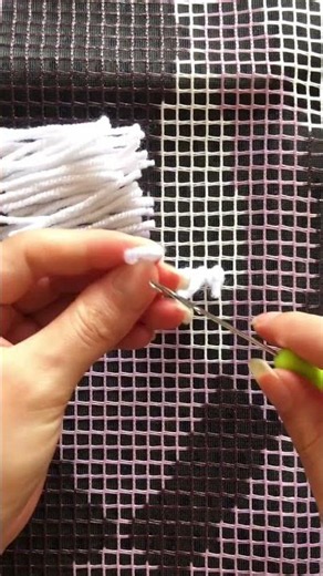 Relaxing latch hook craft