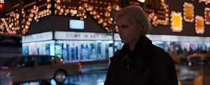 The Long Kiss Goodnight (1996) is Geena Davis in full command mode. From suburban amnesia to ice cold assassin, she sells every beat without blinking. One of the most underrated action turns of the 90s.