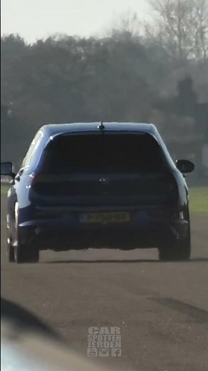 Volkswagen Golf 8R | 0-200 Acceleration | Launch Control