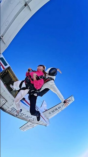 Skydiving || Freefall Over Endless Beauty #youtube #youtubeshorts #skydiving #hittvfun #adventure