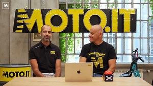 Che spettacolo comprare la moto usata che sognavamo. E quante preoccupazioni quando dobbiamo vendere a uno sconosciuto. Tutto vero, ma ci sono delle accortezze per evitare le truffe. Moto.it vi aiuta a comprare e vendere una moto usata. Attenzione, sono consigli utili anche se dovete vendere l'auto, la bici o il camper! Andrea Perfetti e Matteo Giani (responsabile concessionari di Moto.it) vi spiegano le migliori prassi da seguire per vendere e comprare una moto, ma anche vi dicono cosa guardare