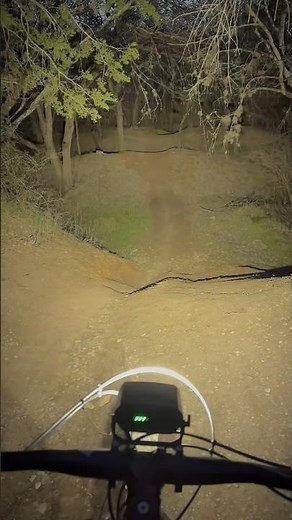 🌃 NIGHT RIDES ARE EPIC WITH THESE LIGHTS🔦 MAGICSHINE MONTEER 12K + THE ALLTY