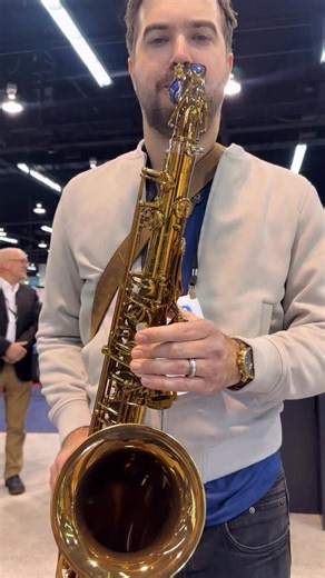 Another video testing out the new Selmer Signature Limited USA Edition at @thenammshow (just released) 🎷🎶 Such a crisp and round sound, and just an overall great feel @henriselmerparis @connselmerinc #saxophone #lorenzoferrero #selmersignature | Lorenzo Ferrero MUSIC