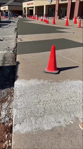 1.6M views · 84K reactions | #barrieron #el #concreto #muy #pronto | Garcia Concrete LLC | Facebook