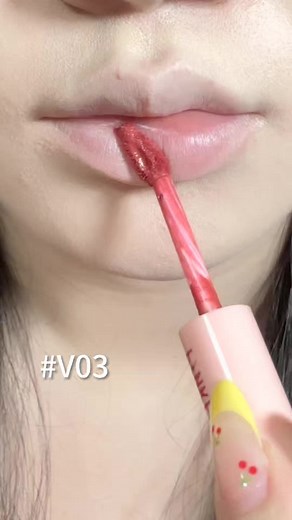 Double-ended lip glaze, two experiences in one lipstick.#pinkflash_my #makeup #fyp