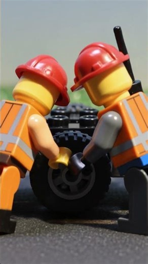 Truck CRUSHED?! LEGO Heroes Build a NEW One! 🚛