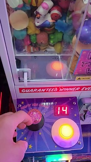 World's Smallest Claw Machine Wins Squishies | Amazing Arcade Game!