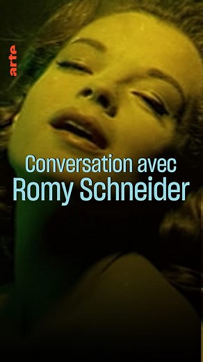 Alors qu'elle refusait toutes les interviews, Romy Schneider a accepté de se livrer à une de ses amies, brossant elle-même son portrait... De la relation de sa mère avec Hitler à la place des femmes dans le cinéma, elle n'omet aucun sujet ⤵ bit.ly/SchneiderRomy Avec Culture Prime | ARTE