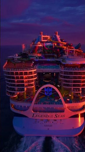 Here’s some eye candy for your feed (you’re welcome) 🍬#LegendoftheSeas #sunset #cruise #cruiseship