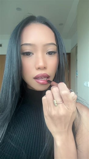 How to Perfect Your Lip Liner Technique