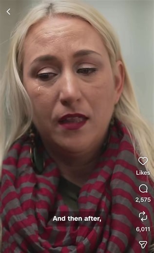 Anderson Cooper just did an extraordinary interview with the woman better known as “PINK COAT LADY” — the brave soul who stayed and recorded as Trump’s masked agents put 10 bullet holes in Alex Pretti 💖 She could’ve ran. But she didn’t. And because of her, ICE can’t hide the truth. She’s one of the helpers — just like Alex. 🎥: CNN | Christina Lorey