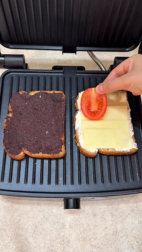 5.3K views | Sponsored by Temu  This mini sandwich maker has become my new kitchen essential! So quick, so easy, and perfect for busy mornings. Click the link or search the code dxu2677 on the Temu App to check it out @temu  #temu #temufinds #ad #collab #sponsored #ugc #ugccreator | Ugczeynep | Facebook