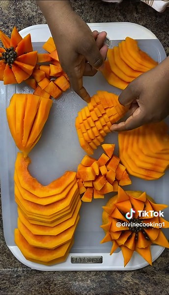 How to Cut Papaya Quickly and Easily