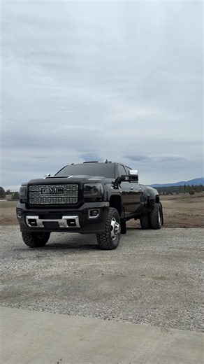 Choosing the Right Wheels for Your Truck