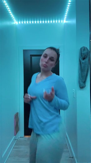 Elyse 🦋 (@elyse.gerber)’s videos with original sound - 1.waykai