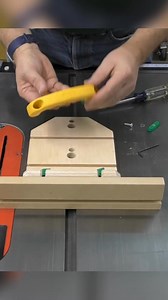 Get a grip—literally. 🛠️ The MATCHFIT Jig Handle gives you total control over your sleds and jigs with a comfortable, secure hold. Compatible with standard dovetail grooves for quick, rock-solid setups. Jig Handle: https://www.microjig.com/products/jig-handle | Microjig