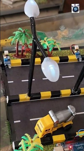 Automatic Street Light Glows on Detecting Vehicle Movement Using Arduino #arduinoproject #diy
