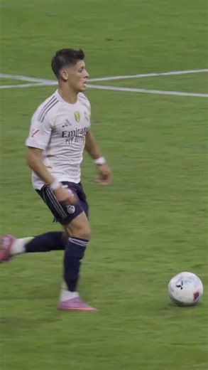 These two under Xabi were insane before Belligaga’s forced to come back from injury early and told his dad to go complain to Perez and Xabi 🕊️