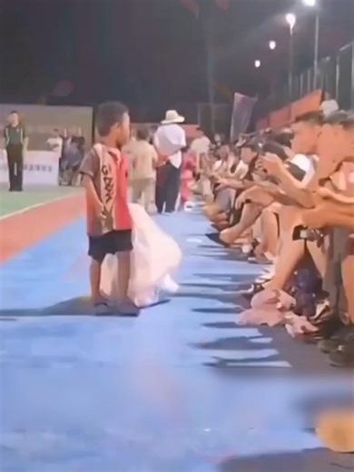 Brilló entre botellas: Un drama español cautivador