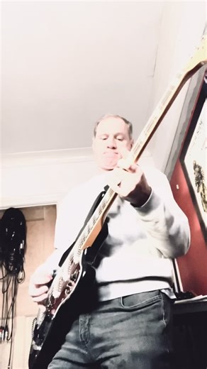 Flipping to the bass for run throughs in prep for rehearsals with the band! This one is ‘Making Time’ from the new record #bassvi #newalbum | Ghost Patterns