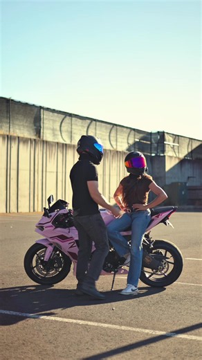 🤭🤭 #biketok #couplegoals #booktok #wholesome #motorcyclecouple | Motorcycle Couples