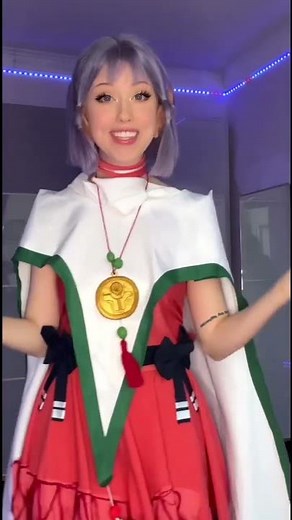 I MADE my own cosplay 😨 first time ever! Sponsored by The Ark of Nepotism