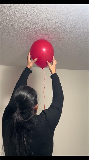 🎈 This Balloon Ceiling Hack Actually Works!#partydecorationideas #diy#balloondecoration