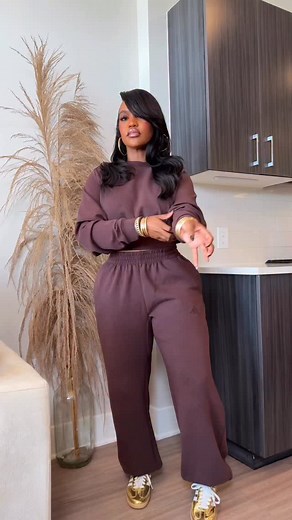 85K views · 12K reactions | Comment ‘Shop’ or ‘Send’ for the link to my latest @adidas Fashion Finds✨ ✨Okayyyy @adidas said ‘let’s make gifting easy this year  and I’m not mad at it  #createdwithadidas #adidas ✨From the cozy 笠 Soft Lux sets to the classic track suit vibes, these fits are cute, comfy, and low key perfect for treating yourself too.!! #adidas #createdwithadidas | TyHill1 | Facebook