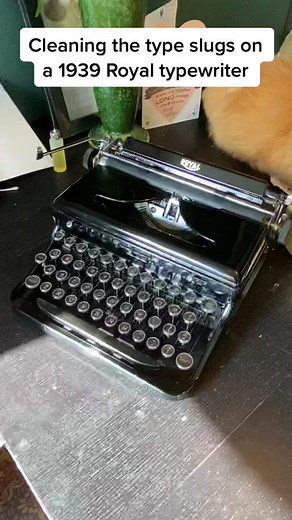 My first typewriter video! #typewriter #typewritertiktok