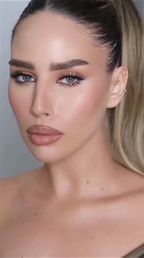 Perfect Lip Liner & Gloss Tutorial | Plump Nude Lips Makeup Look