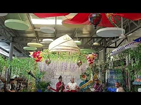 MERDEKA!!! (cheer up with LIVE link Merdeka parade on description)