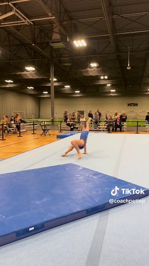 Level 8 Floor Routine Skills at Regionals 2025