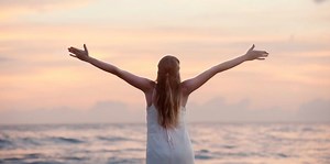 The Surprising Way To Shut Down Mean Girls (And Mean Women) In Your Life