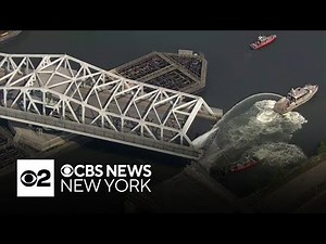 Third Avenue Bridge stuck open in the Bronx