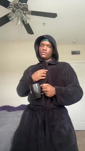 Chat from bed (or your bathrobe). Anonymous, no cost, available 24/7. We try to make things easy!