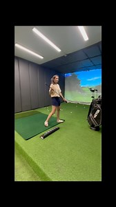 It's finally open!! 😃 Visited the Manila bay branch the other day.. tagal kitang hinintay! 😅 Too many stuff to do here but I just hope I got a lot of time for these too! 😩🙂‍↕️ First time kong mag golf driving! 🏌️‍♀️⛳️ indoor pa! This is one of their highlight feature sa branch na ito. (not sponsored tho, hi Surge Lifestyle 🤣😜) | Sarah Garcia
