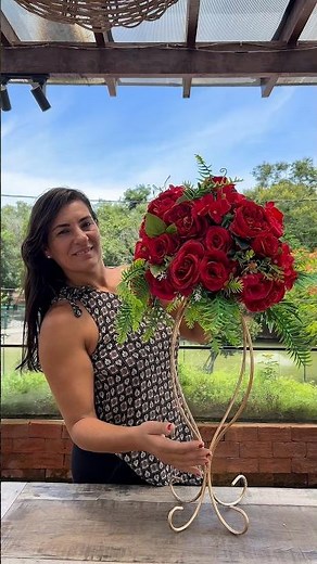 Today I'm going to teach you how to make a beautiful arrangement with artificial flowers!