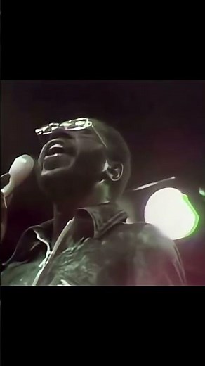 Curtis Mayfield Performs “Pusherman” on Soul Train (1970s) — The Gentle Genius Live 🎤