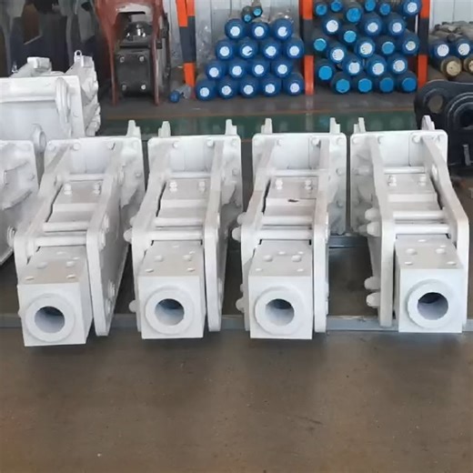 Hydraulic Breakers / spare Parts on Instagram‎: "VVIN hydraulic breakers are engineered for heavy-duty applications, delivering stable performance for rock breaking, concrete demolition, and construction works. ✔️ High manufacturing quality ✔️ Strong and stable impact power ✔️ Reduced downtime ✔️ Full spare parts availability 📩 Send us your excavator model and get the right solution. الهيدروليك بريكر من VVIN مصمم لتحمل الأعمال الشاقة وتقديم أداء ثابت في تكسير الصخور والخرسانة وأعمال الهدم. ✔️ ج