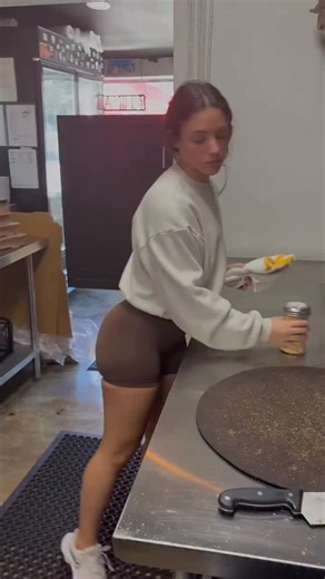 Pizza girl at Ian and Kye’s pizza takeout care of business pizzas are flying SNL #pizza #explorepage✨ #fyp #girl #girls | Ian and Kye’s Pizza