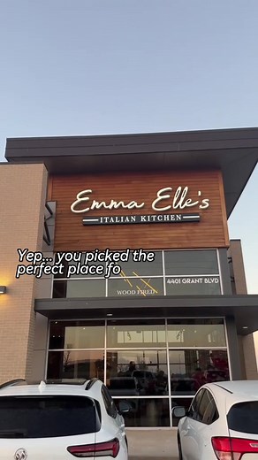 Emma Elle's Italian Kitchen: Perfect Dinner Date in Yukon, OK