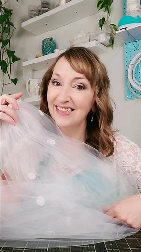 HOW TO PUT LACE APPLIQUE ON A VEIL!
