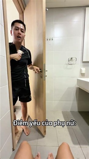 Bà này mà hỏng có mấy đồng để lận lưng quần sẵn thì...😅 #shorts #review #hellolapday