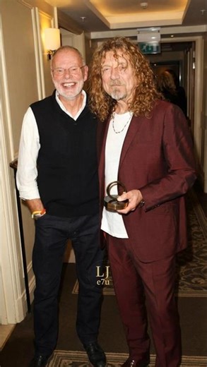That Moment Robert Plant Walked In — And All Eyes Shifted #robertplant #ledzeppelin #rockhistory
