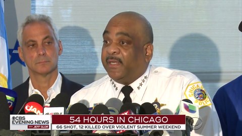 Deadly crime wave sweeps through Chicago