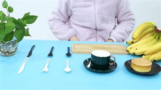 Airline Biodegradable Meal Cutlery Kits Plastic Spoon Fork and Napkin Customized Wrapped Cutlery Sets